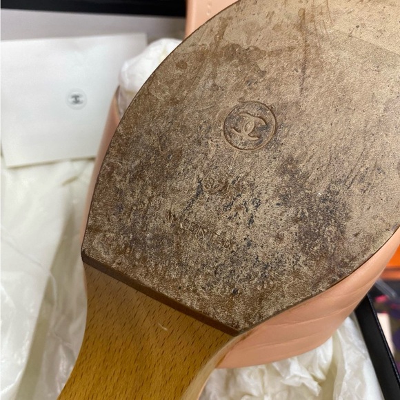 Chanel Vintage Leather and Wood Slides in Peach Color-size 7.5 - Picture 5 of 15